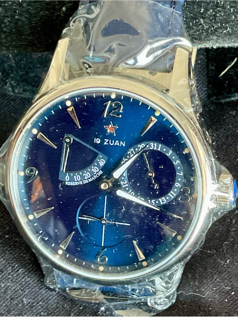 NIB Blue Automatic Sugess Power Reserve/Date Watch+ S/S Bracelet Plastic Wrapped